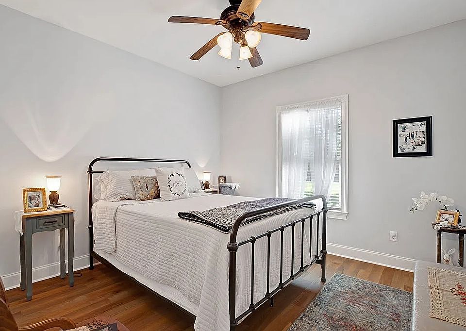 1st image of 23 Regalwood Dr