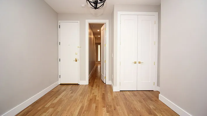 Rented by Metro Prop NY Corp | media 12