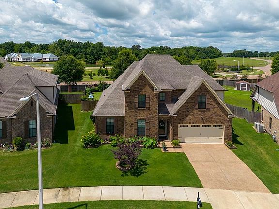 2nd image of 8749 Sterland Cir
