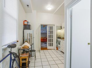 919 S 8th St #1R, Philadelphia, PA 19147