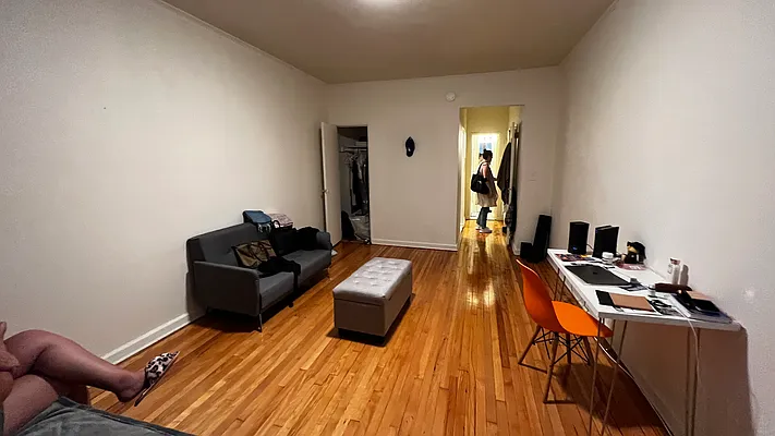 Rented by HOLTON REAL ESTATE INC. | media 22