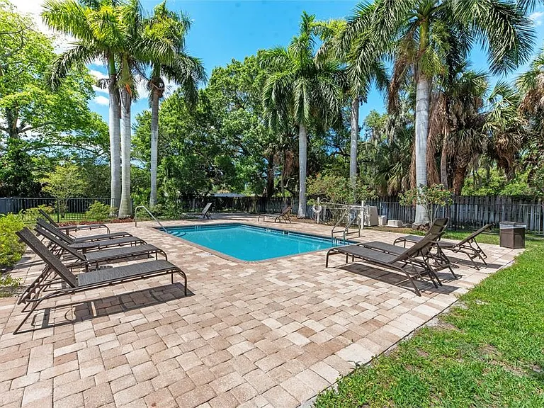 2232 Bahia Vista St #A1 — Photo 24