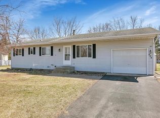 404 Sun Cir, Avon, MN 56310