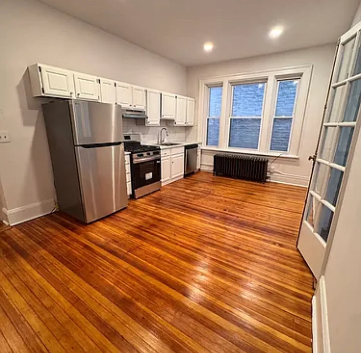 1 bed, 700 sqft, $2,250 — Photo 3