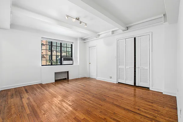 Rented by Douglas Elliman | media 4