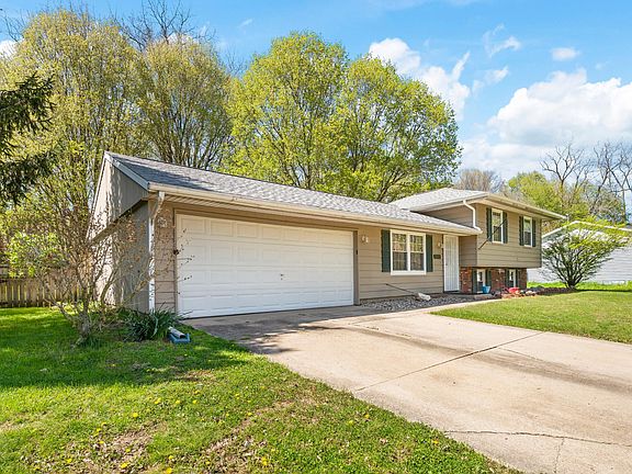 2nd image of 917 Kensington Dr