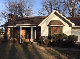 1304 Cherokee Dr, Newport, AR 72112