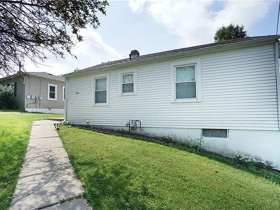 3rd image of 329 Huddleson Ave