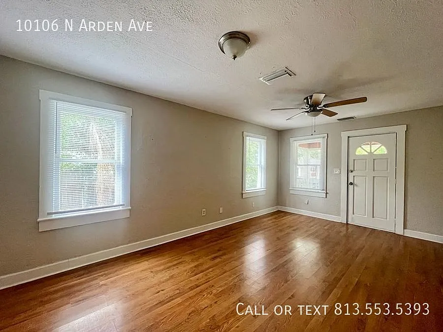 50% off first month's rent! Relaxed Living in Tampa 2-Bedroom Home with Outdoor Space — Photo 2