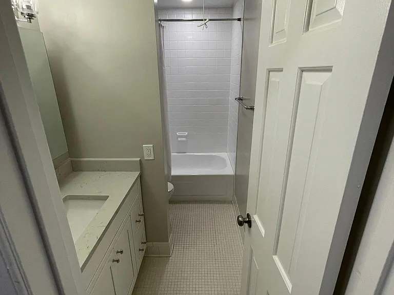 213 S Union St — Photo 30