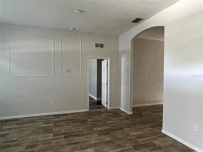 227 Pamona St — Photo 6