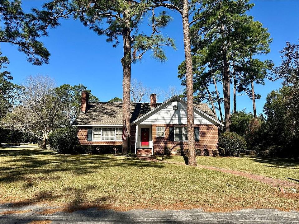 1st image of 1613 Camellia Dr