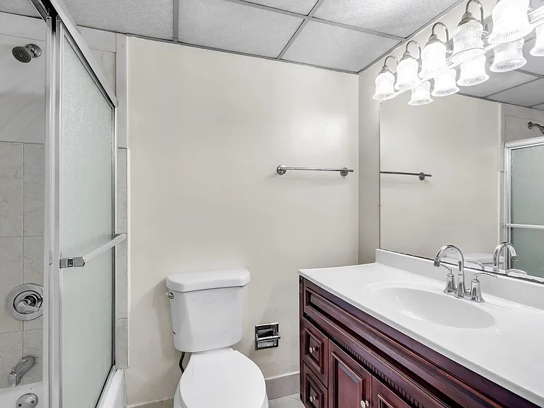 5900 NW 44th St #106 — Photo 19
