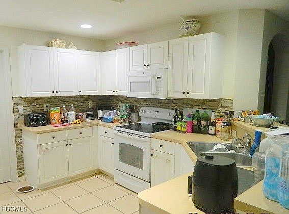 3rd image of 124 NW 14th St