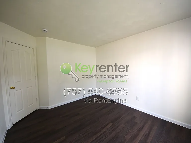 1109 Lady Ashley Dr — Photo 36