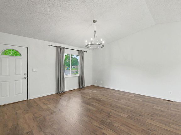 3rd image of 11912 W Bella Vista Cir