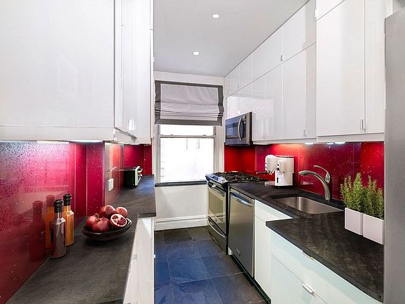 3rd image of 245 W 104th St APT 3C