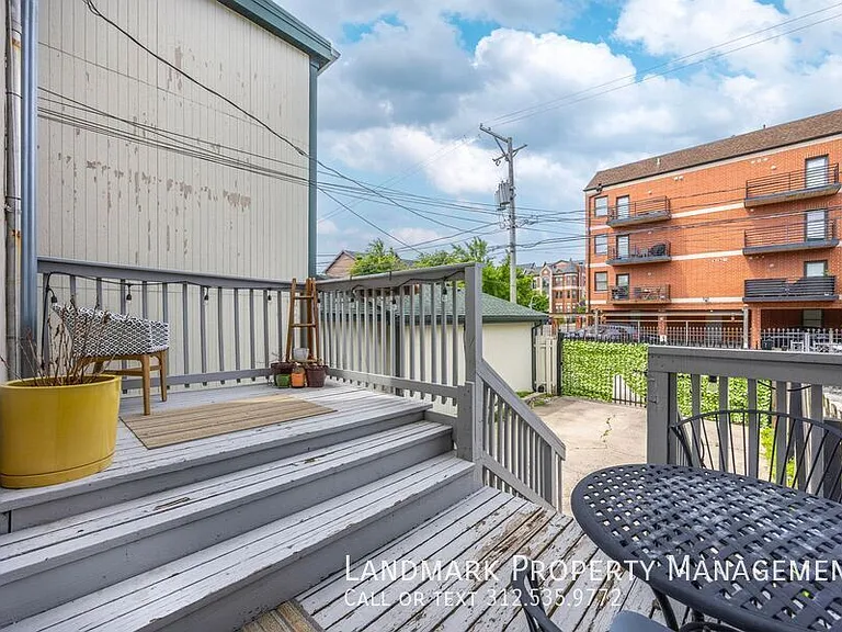 4758 S Champlain Ave — Photo 38