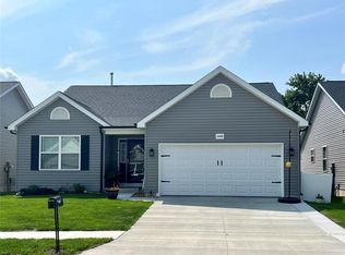 1155 Lear Ln, Mascoutah, IL