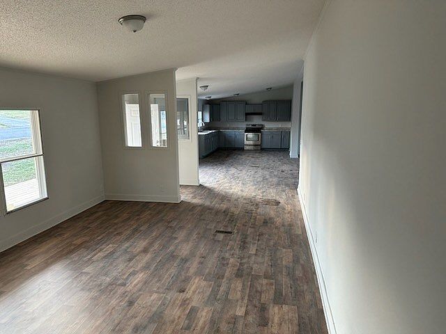 2nd image of 133 Read Ave