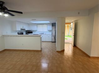 14911 SW 80th St APT 111, Miami, FL 33193