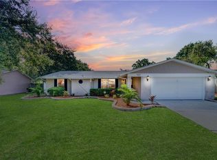 427 Arrowhead Ct, Oldsmar, FL 34677