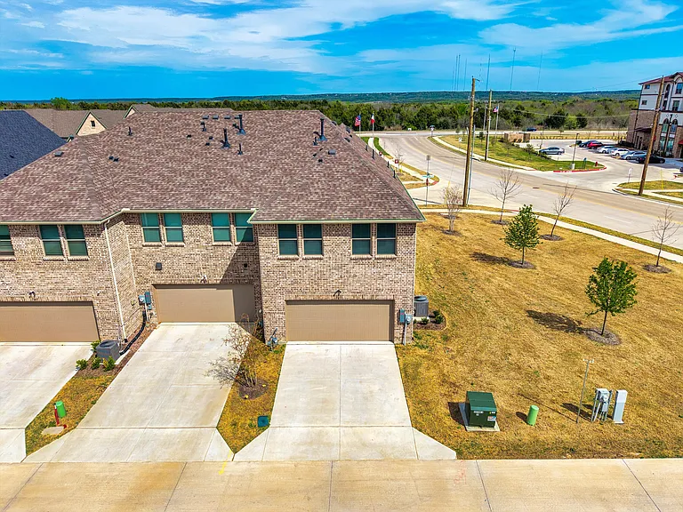 7053 Cedar Creek Dr — Photo 28