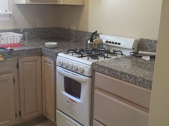 3rd image of 543 Forest Ave APT A