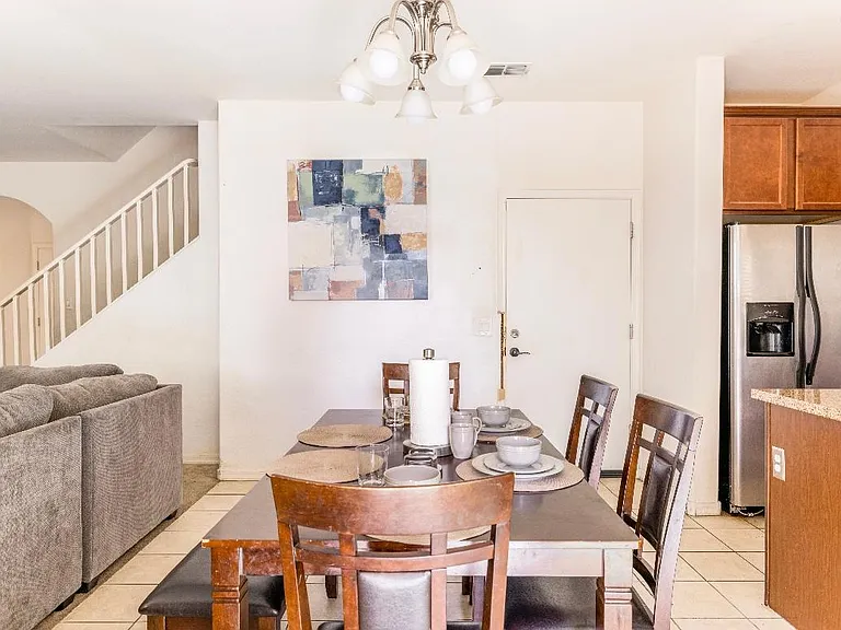 5727 S 35th Pl — Photo 13