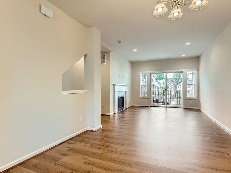 17067 SW Jean Louise Rd — Photo 8