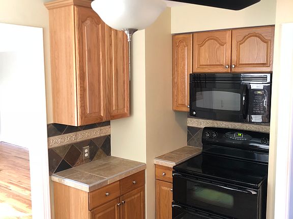 3rd image of 3802 Woodrow Ave
