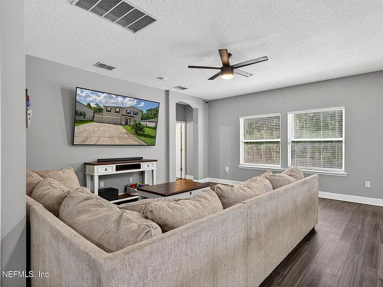 2038 Creekmont Dr — Photo 4