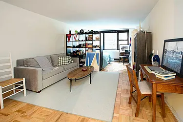 130 East 18th Street, #9KK