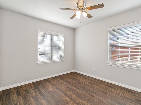 5th image of 1734 Proctor Dr