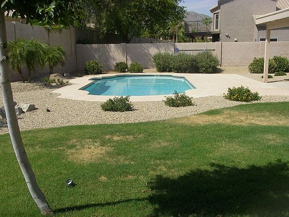 3rd image of 656 W Mountain Vista Dr