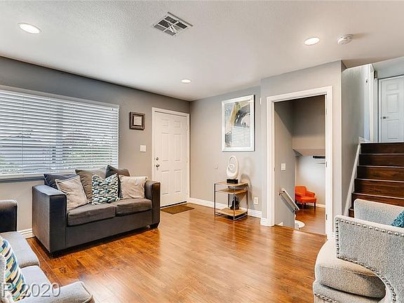 4th image of 4409 Hanford Ave