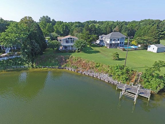 2nd image of 345 Bay Dr