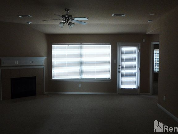 4th image of 4715 Emerald Lodge Ln