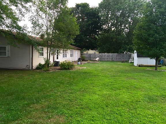 2nd image of 52 Arlington Dr