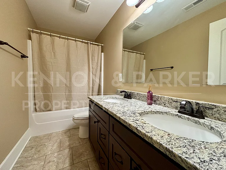 203 Westover St — Photo 16