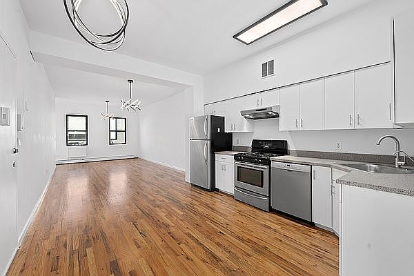 1st image of 192 Smith St #1A