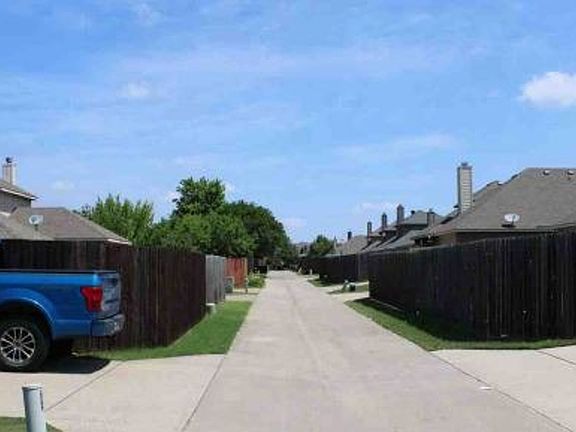4th image of 100 Forest Park Ln