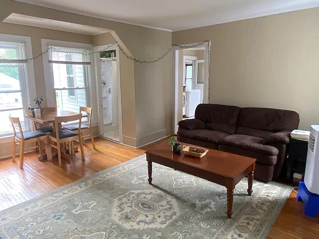 2 bed, 675 sqft, $1,900 — Photo 4