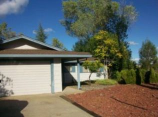 3846 Woodlawn St, Redding, CA 96001