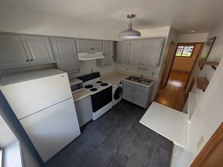 106 Spruce Ct — Photo 7