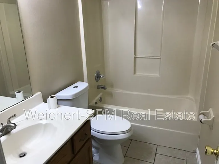 5616 Autumn Valley Dr — Photo 10