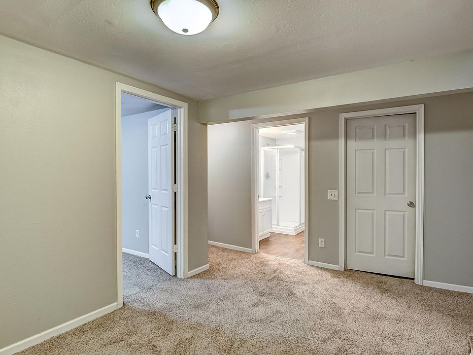 2228 Peters Dr APT 4, Eau Claire, WI 54703 Zillow