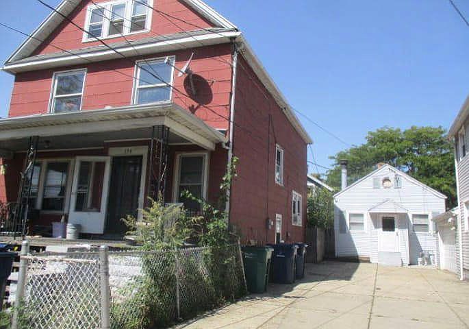 2nd image of 134 Farmer St