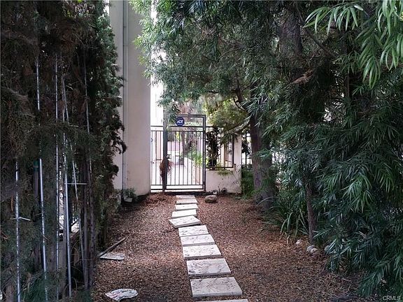 5th image of 5601 W Olympic Blvd Unit 101