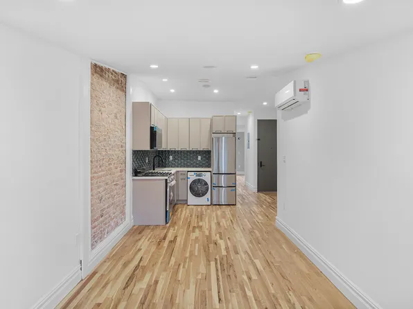 11 Revere Place image 1 of 13